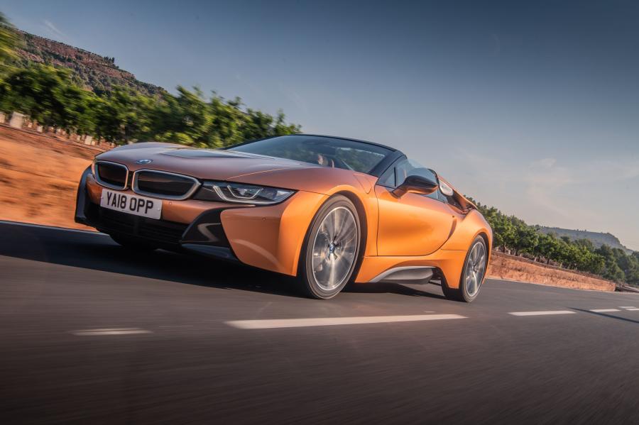  BMW i8 Roadster (I15) 2018 года  (UK) (фото 55 из 97)